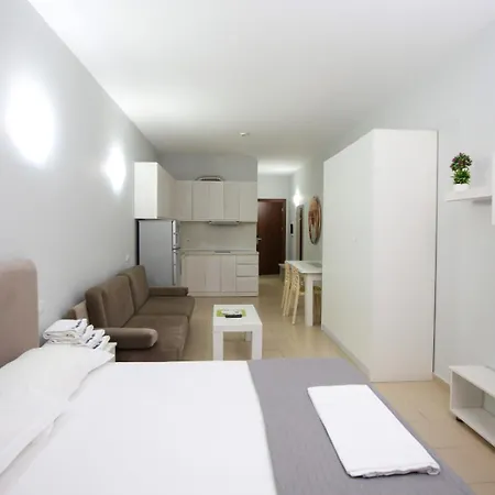 Coastal Breeze 3*