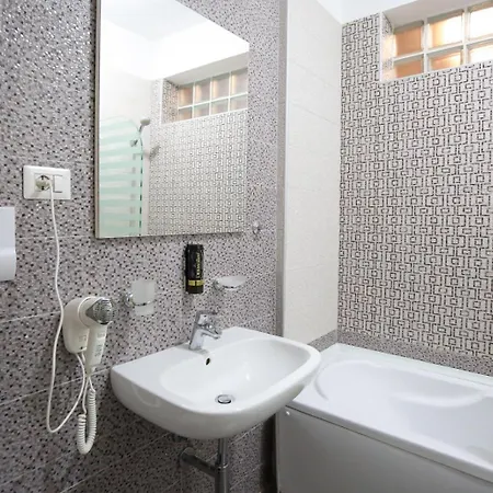 Hotel Kalaja 3*