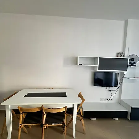 Coastal Breeze Hotell 3*