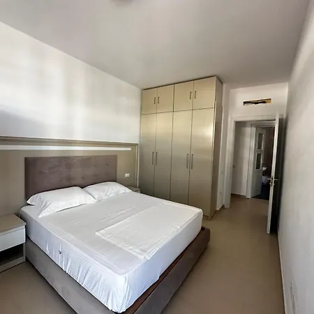 Coastal Breeze Hotell 3*